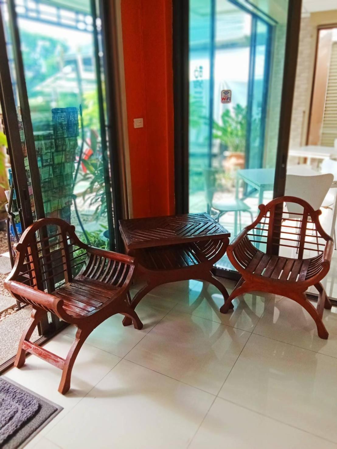 Hostal Tc House